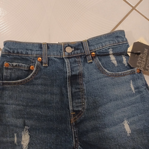 New Hand Embroidered Ribcage Levi Shorts - Size 25 - Picture 3 of 8